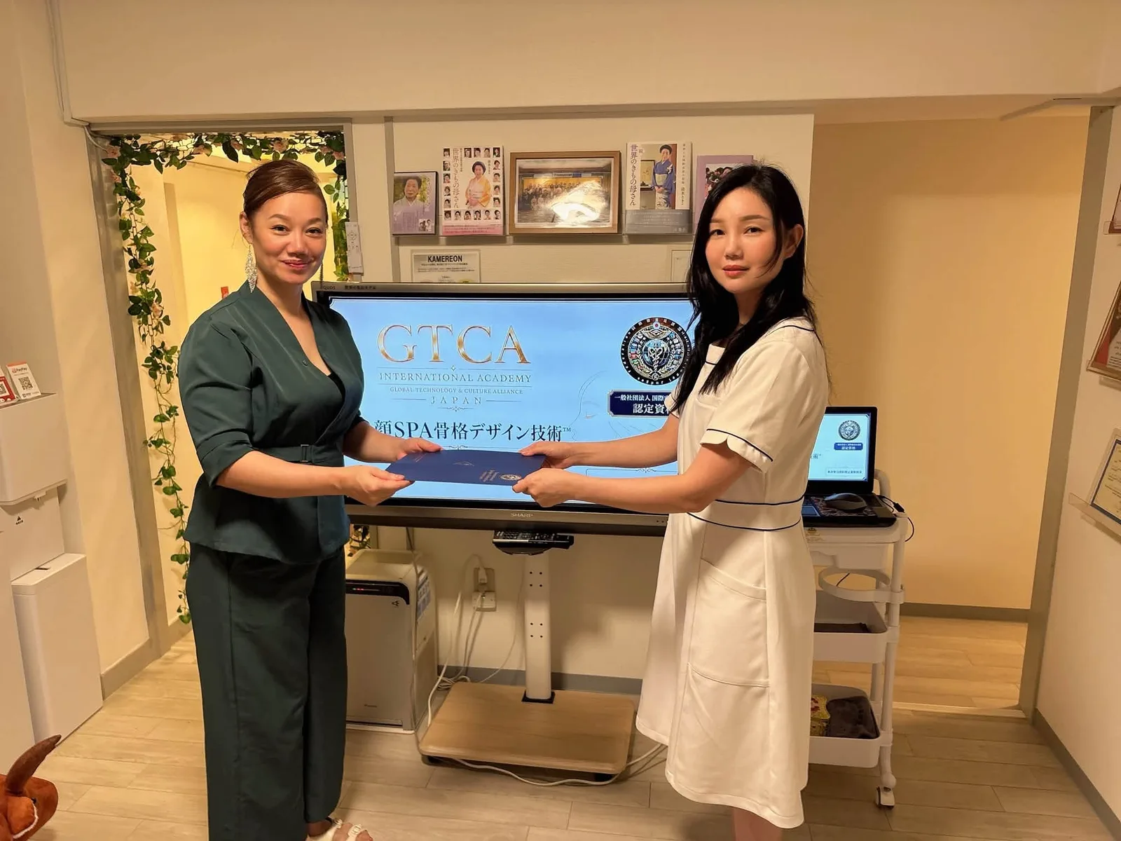 小顔SPA骨格デザイン技術・8月講座修了 04